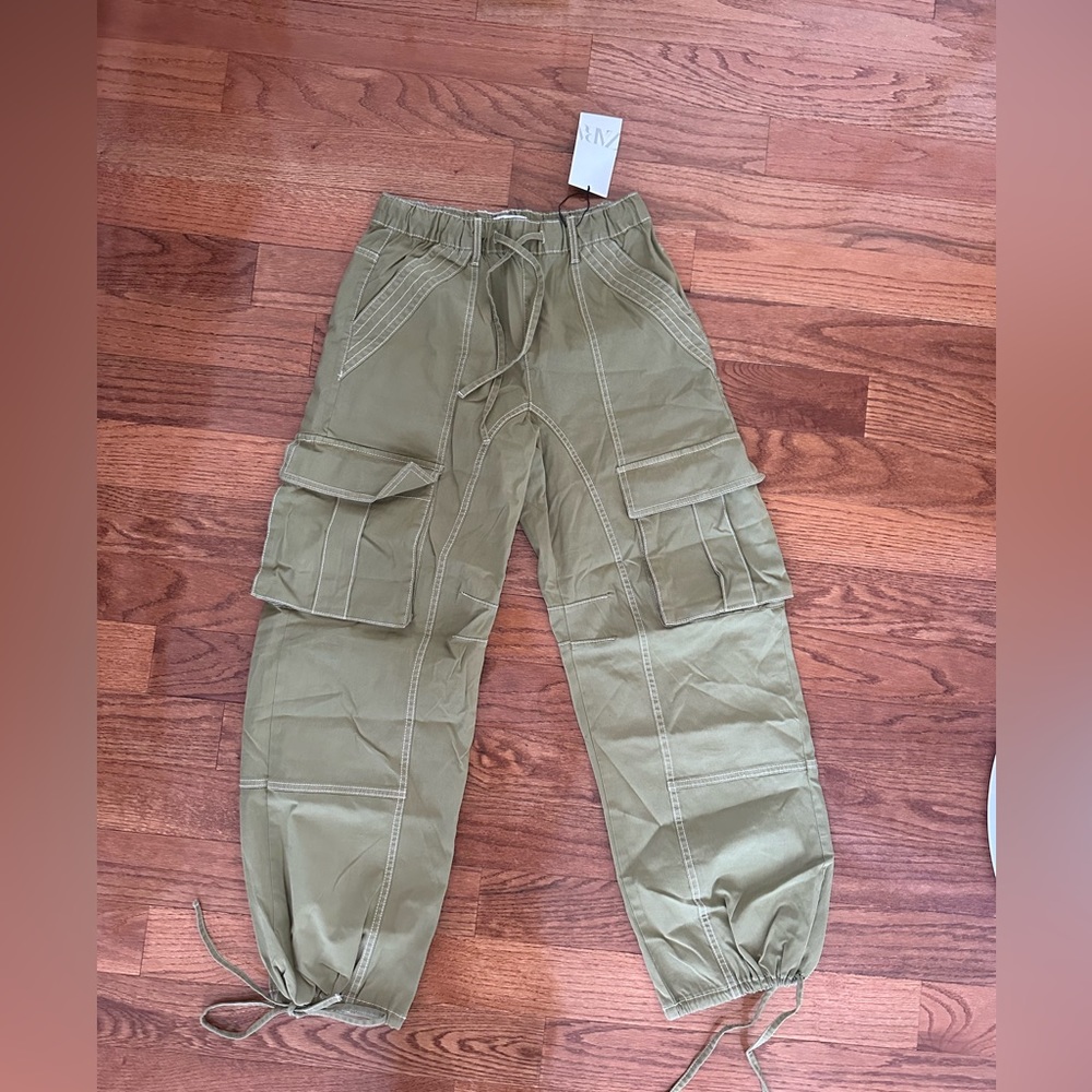 BNWT ZARA CARGOS